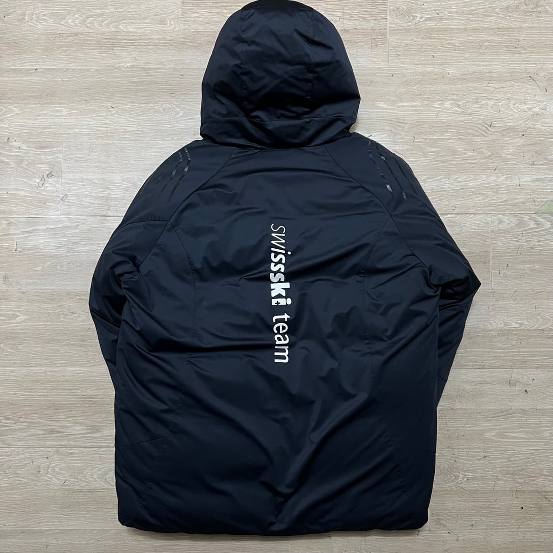 데상트 아우디 덕다운 스폰서패치 스키패딩 점퍼 [블랙] L/100 상품이미지6