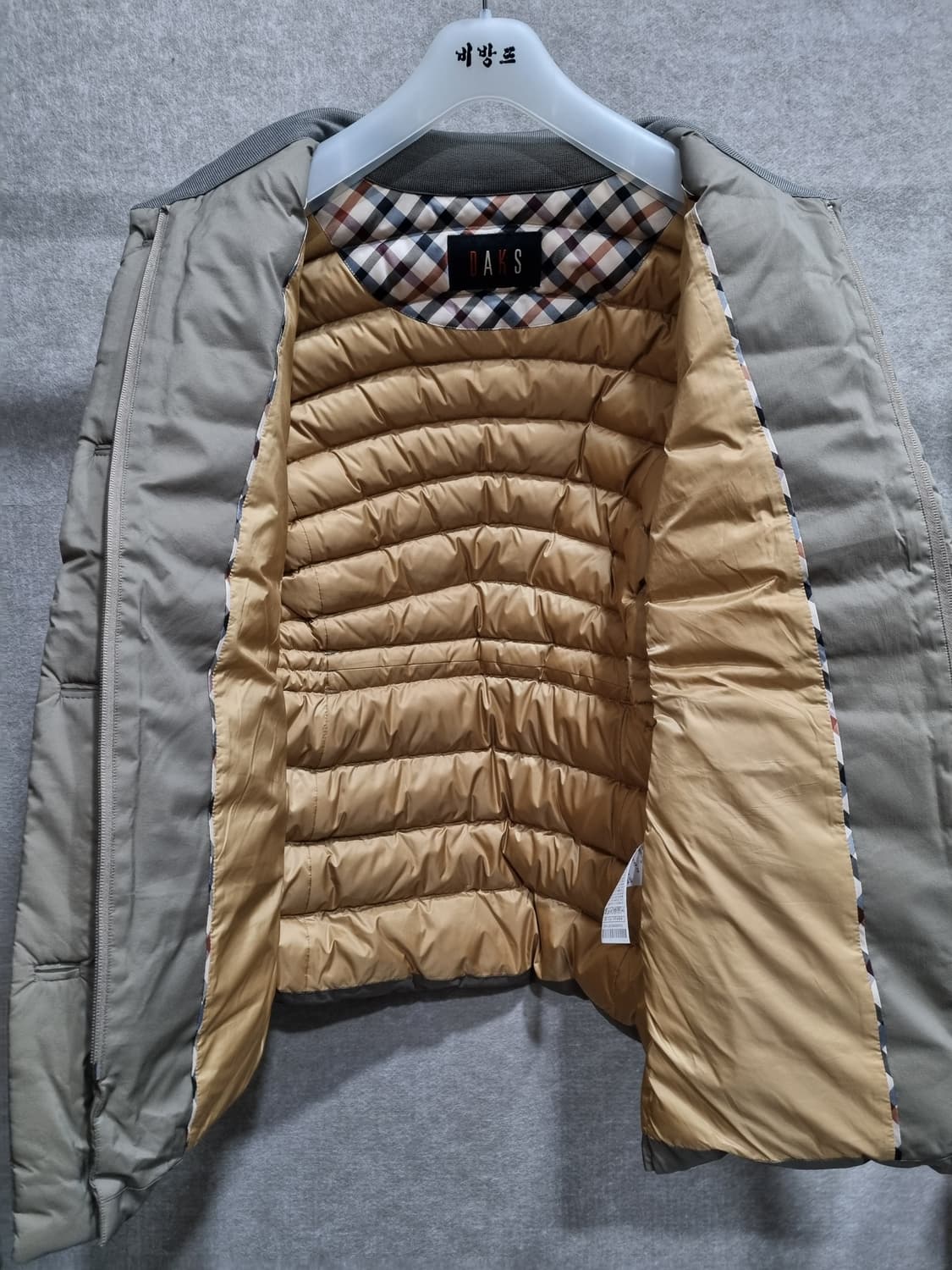 여성 100 닥스 거위털 경량 패딩 상품이미지5