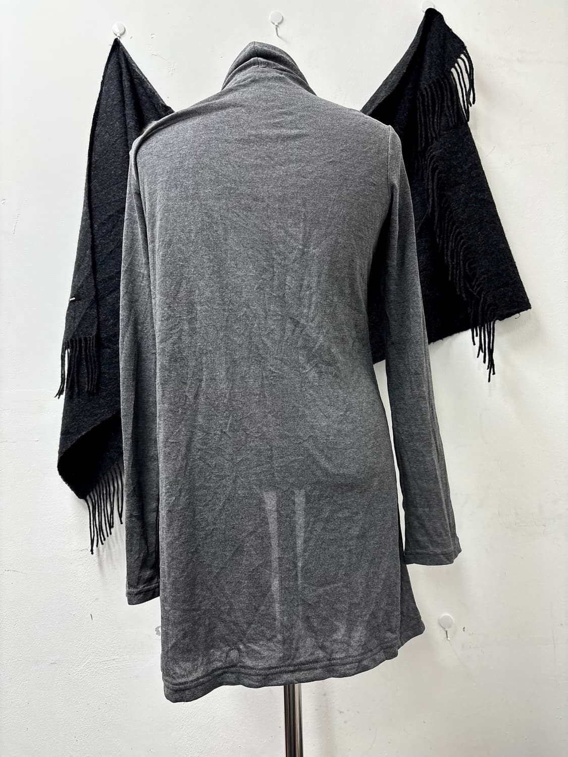 “Vintage” Y2K Draped Grey Cardigan 상품이미지4