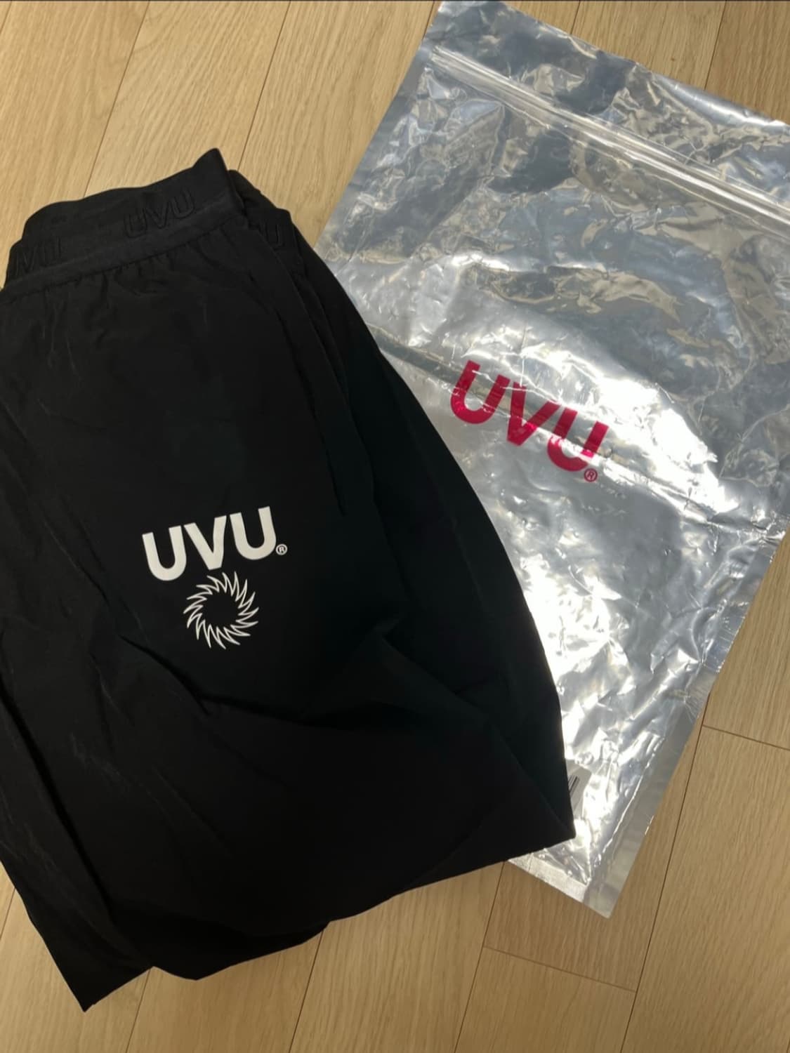 Uvu track pants black L 상품이미지2