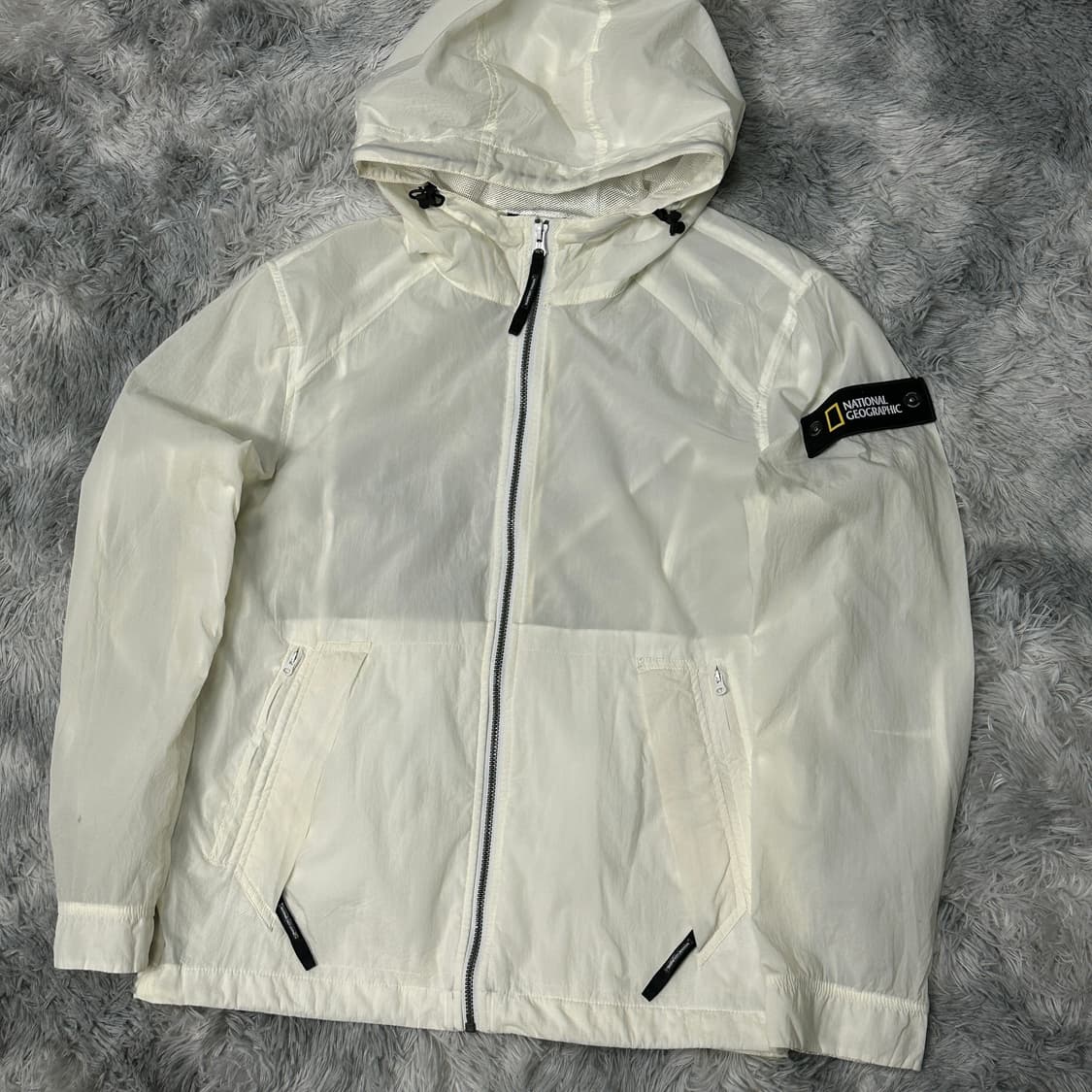 내셔널지오그래픽 와펜 바람막이 L 상품이미지1