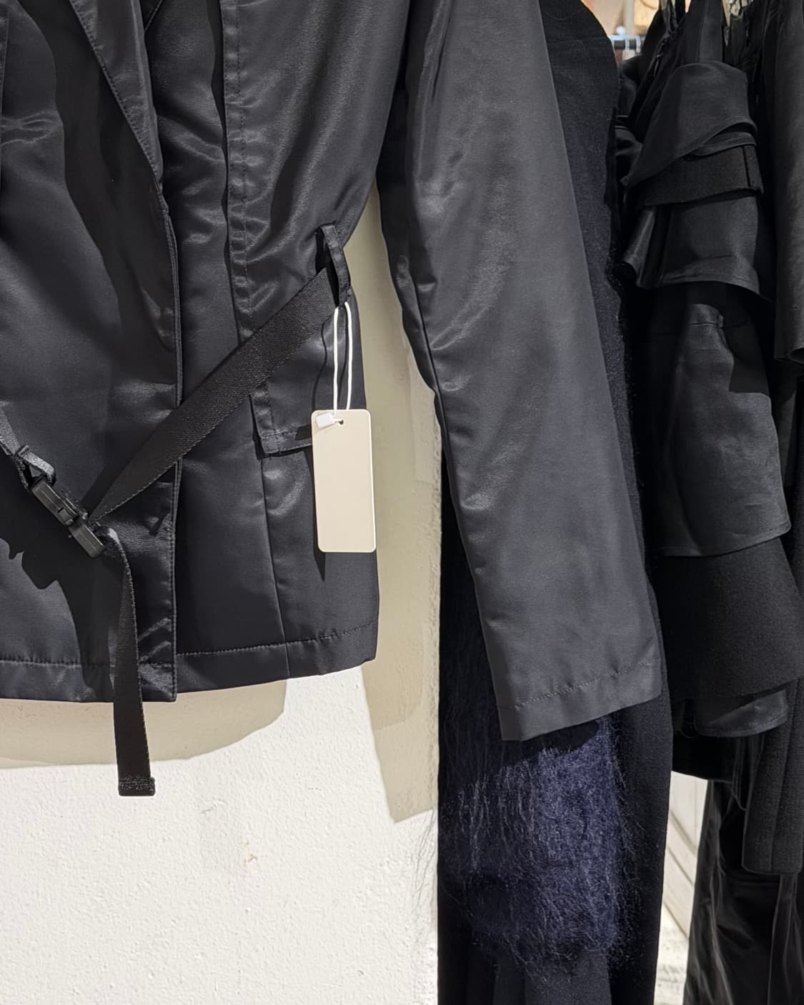 1017 alyx 95m 블랙 버클 디테일 랩 블레이저 상품이미지5