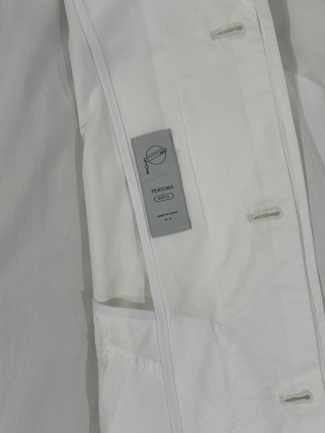 TEATORA Wallet Coat H (HOTEL) – White 상품이미지4