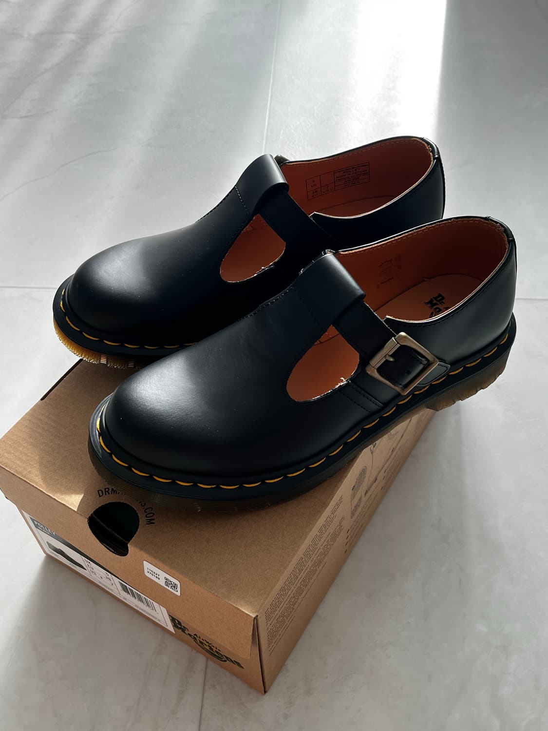 닥터마틴 우먼 폴리 스무스 레더 메리 제인 블랙 240 상품이미지2