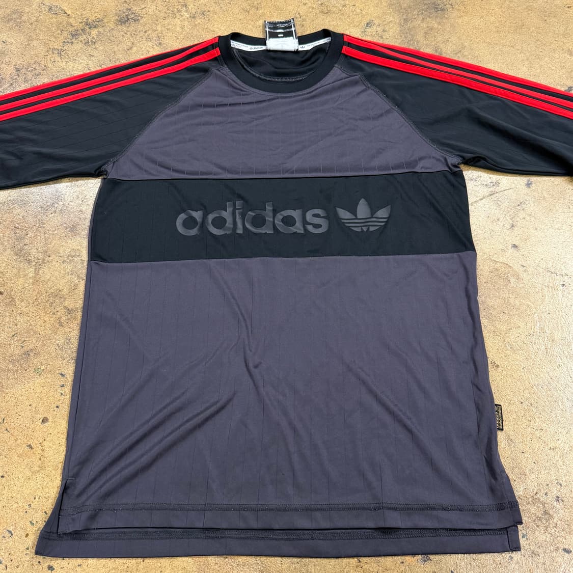 아디다스 검빨 긴팔 티셔츠 95 상품이미지3