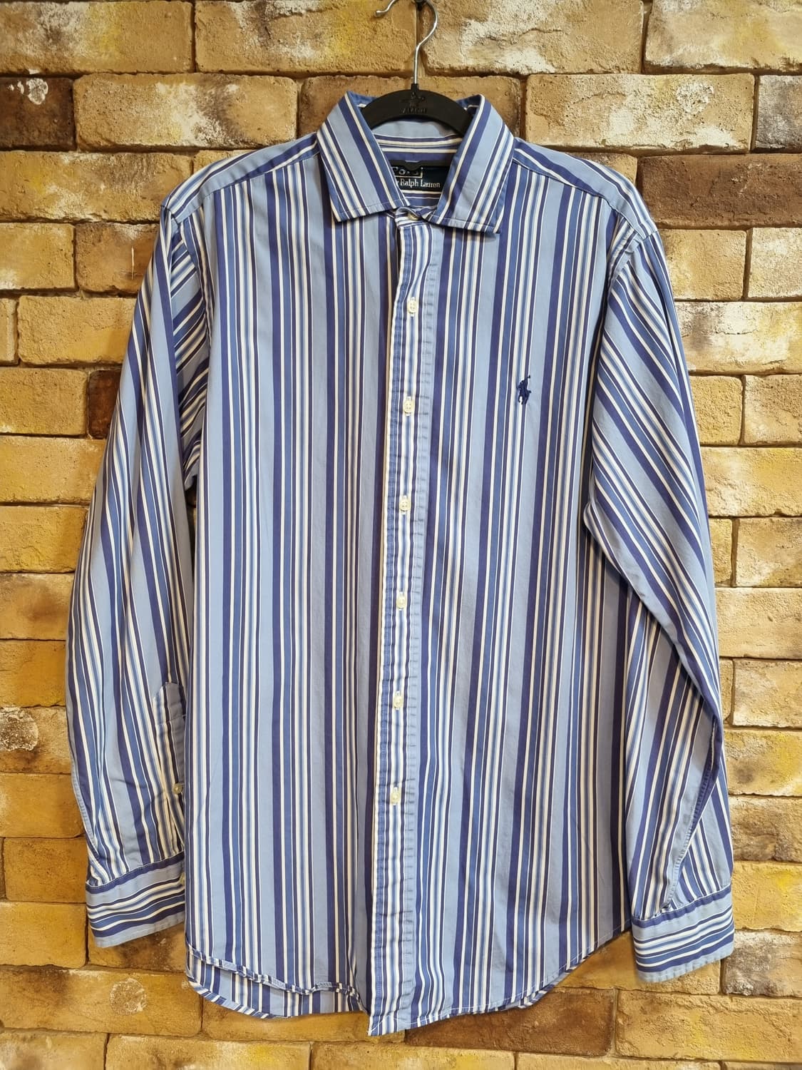 폴로 랄프로렌의 매력적인 블루 스트라이프 셔츠 상품이미지1