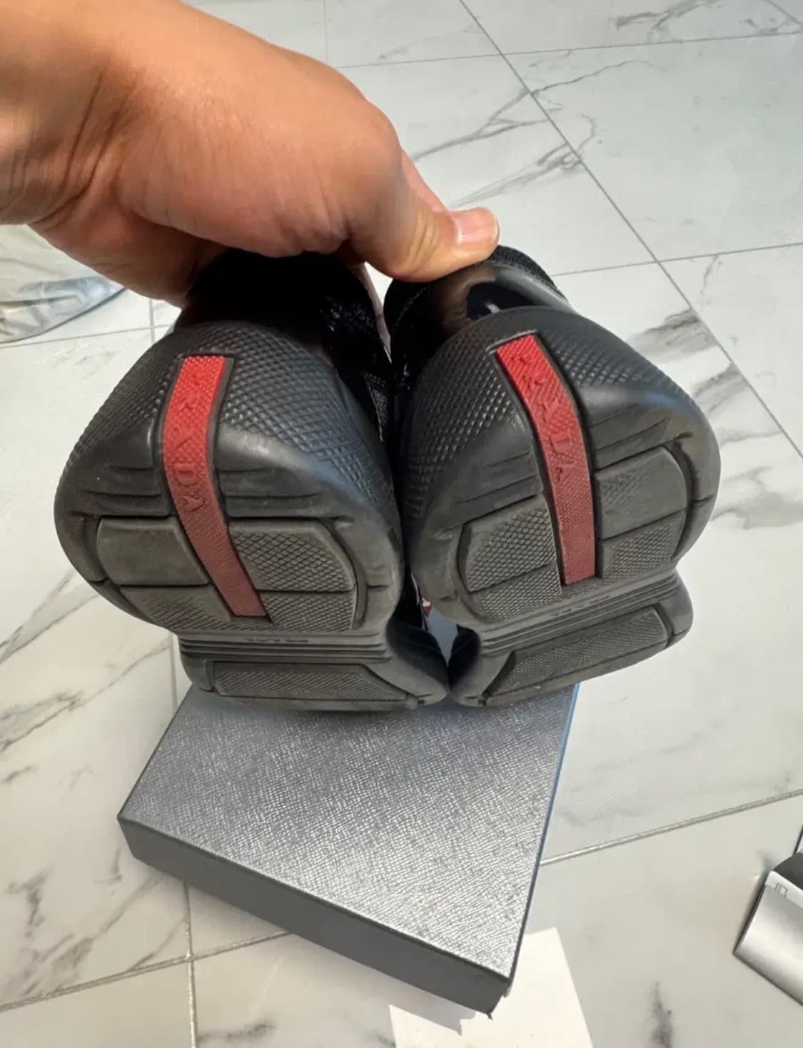 프라다 아메리카컵 에나멜 블랙 상품이미지5