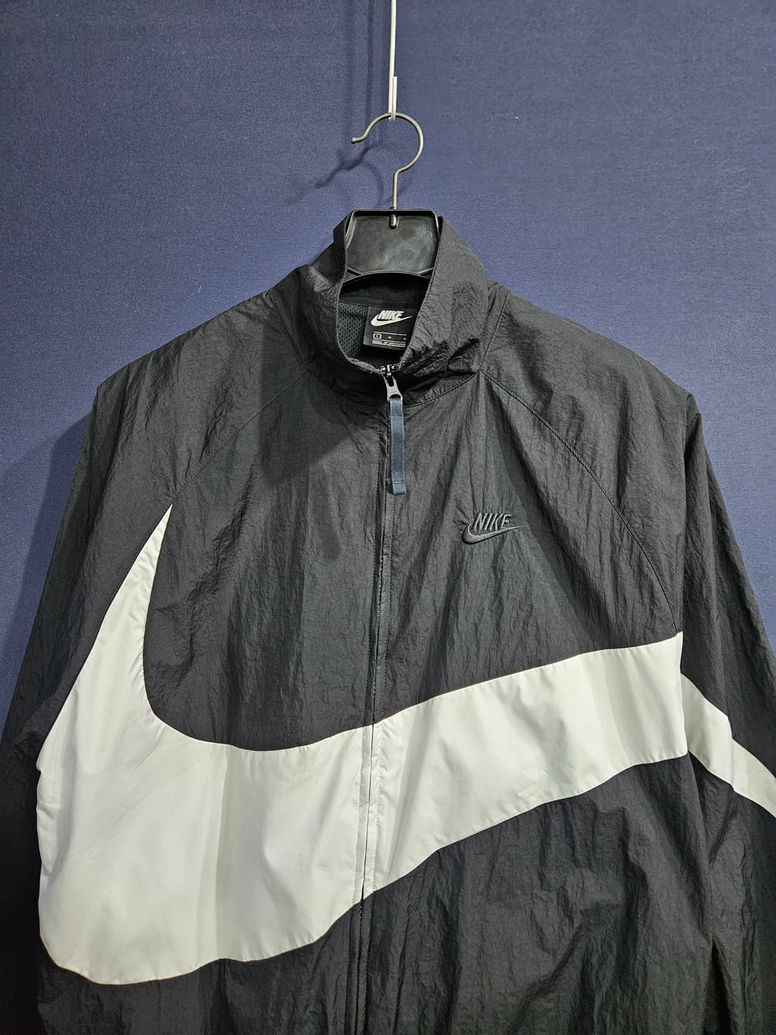 나이키 자수로고 빅스우시 블랙 남성 100 바람막이 집업자켓  상품이미지7
