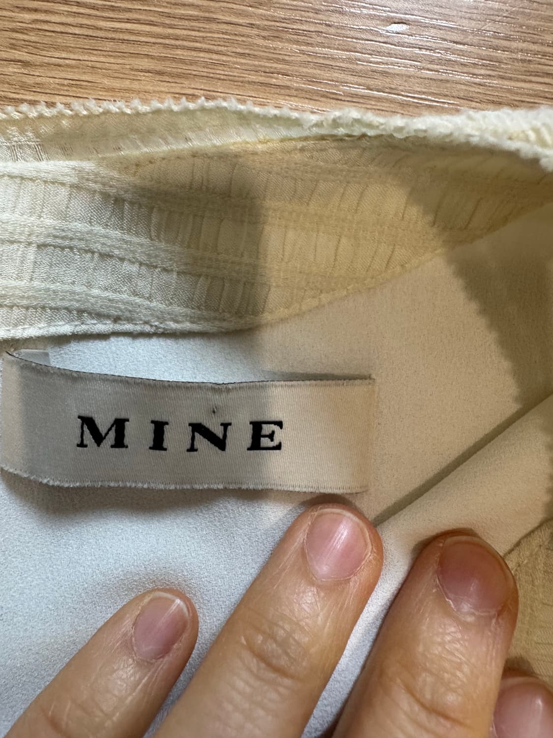 한섬 MINE 마인 허리 스모킹 원피스 상품이미지2