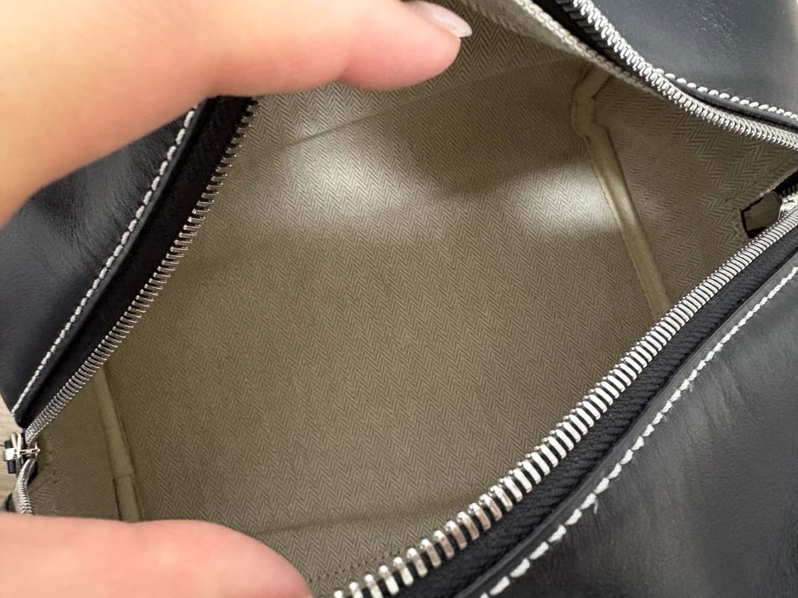 시에 브롯 스티치 미디엄 핸들백 상품이미지3