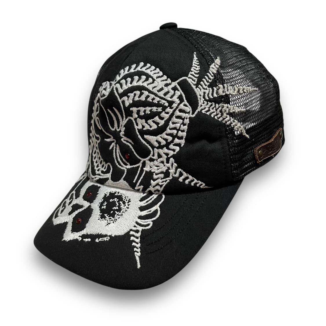 Skull & Bone 펑크 자수 레드 스터드 메쉬캡 상품이미지4