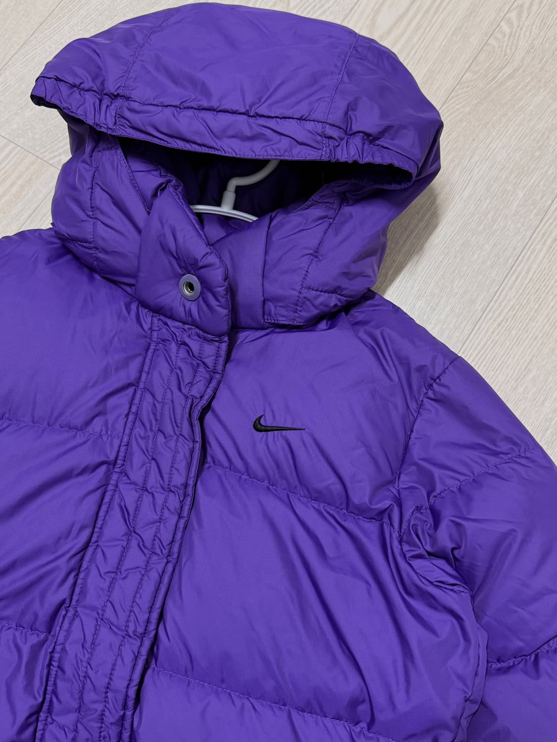 여성 85 / 나이키 퍼플 덕다운 숏패딩 상품이미지3