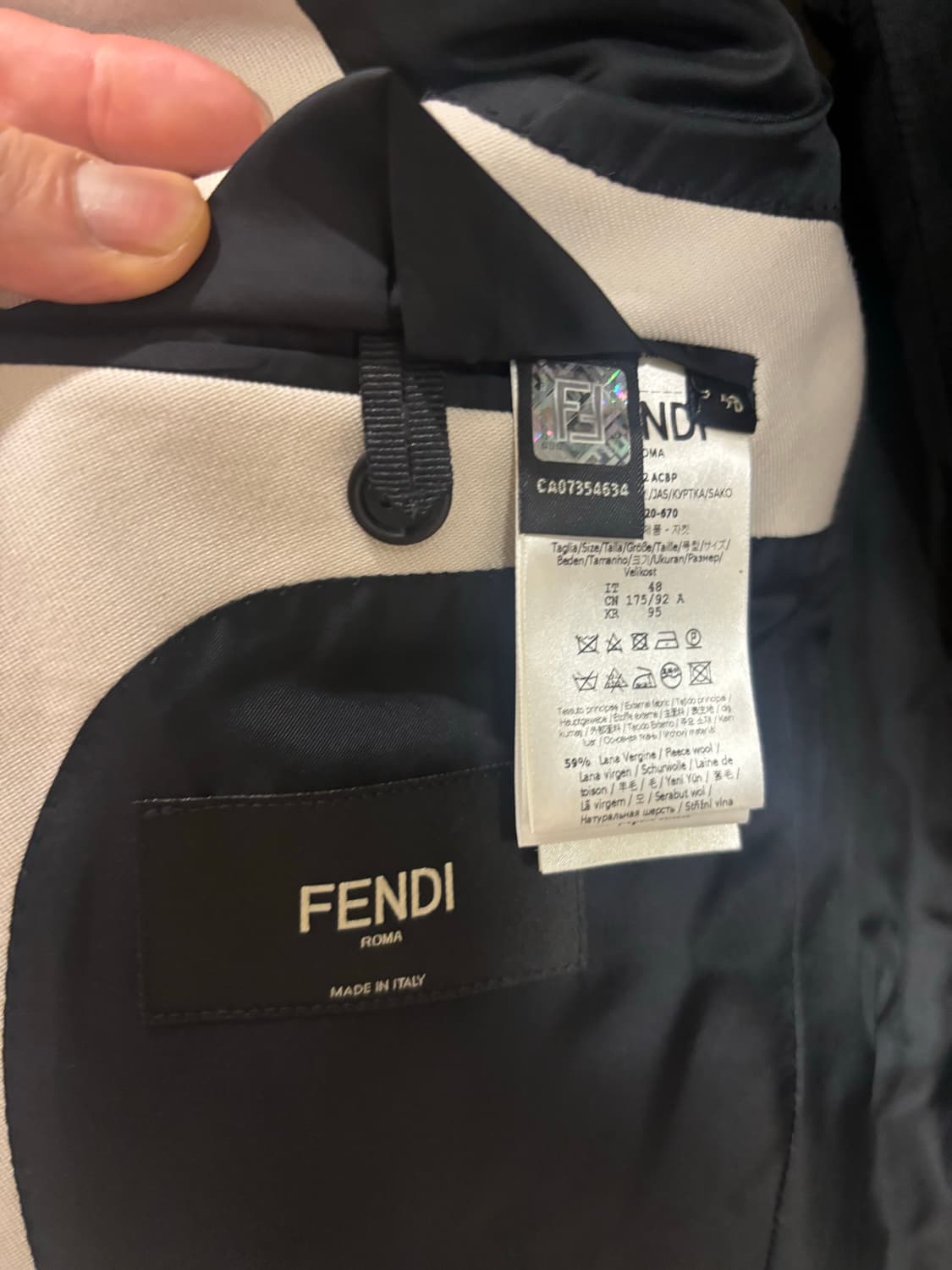 fendi black and off-white wool bicolor b 상품이미지3