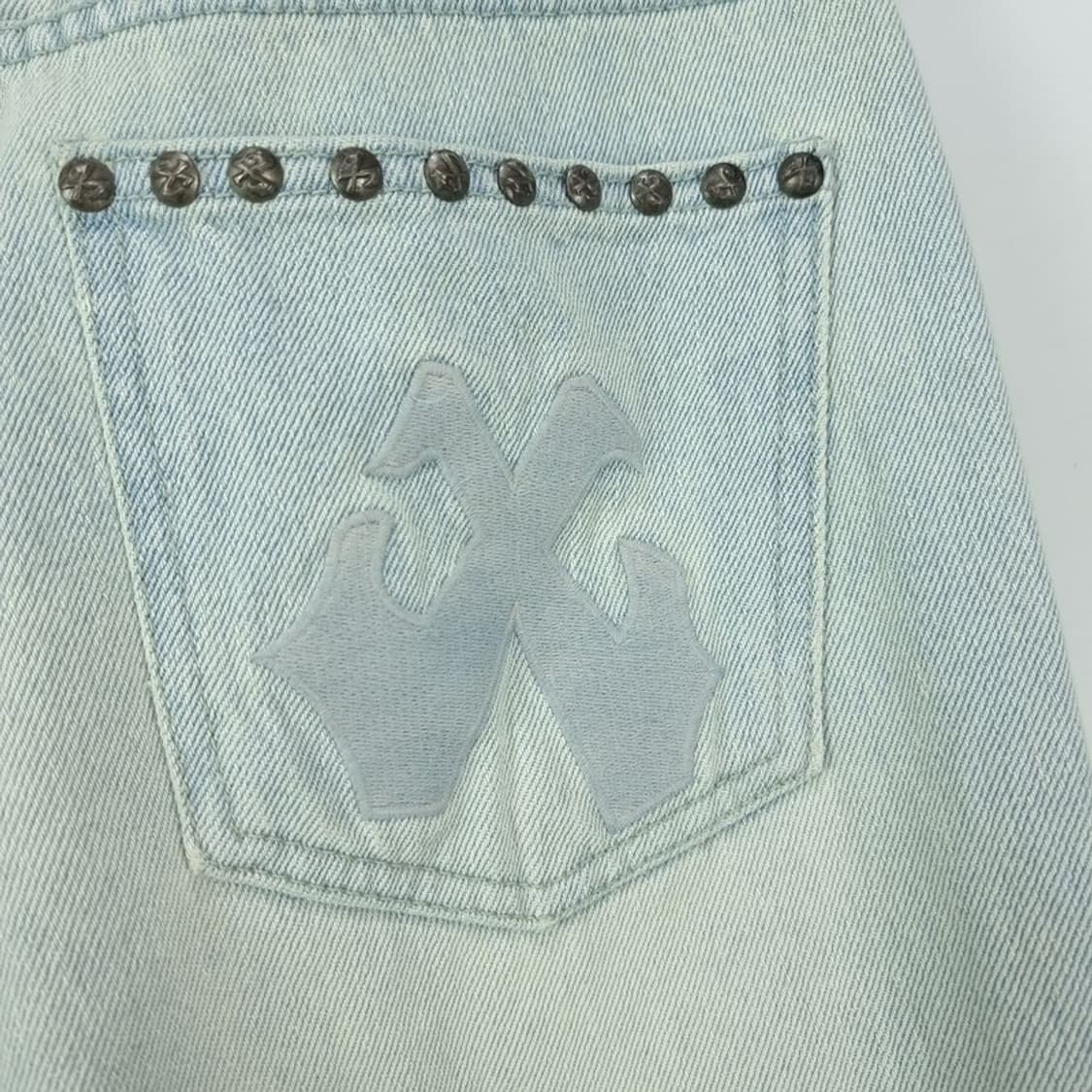 [LEEY YEEL] 아이스워싱 스터드 리벳 와이드 데님팬츠 M19815 상품이미지6