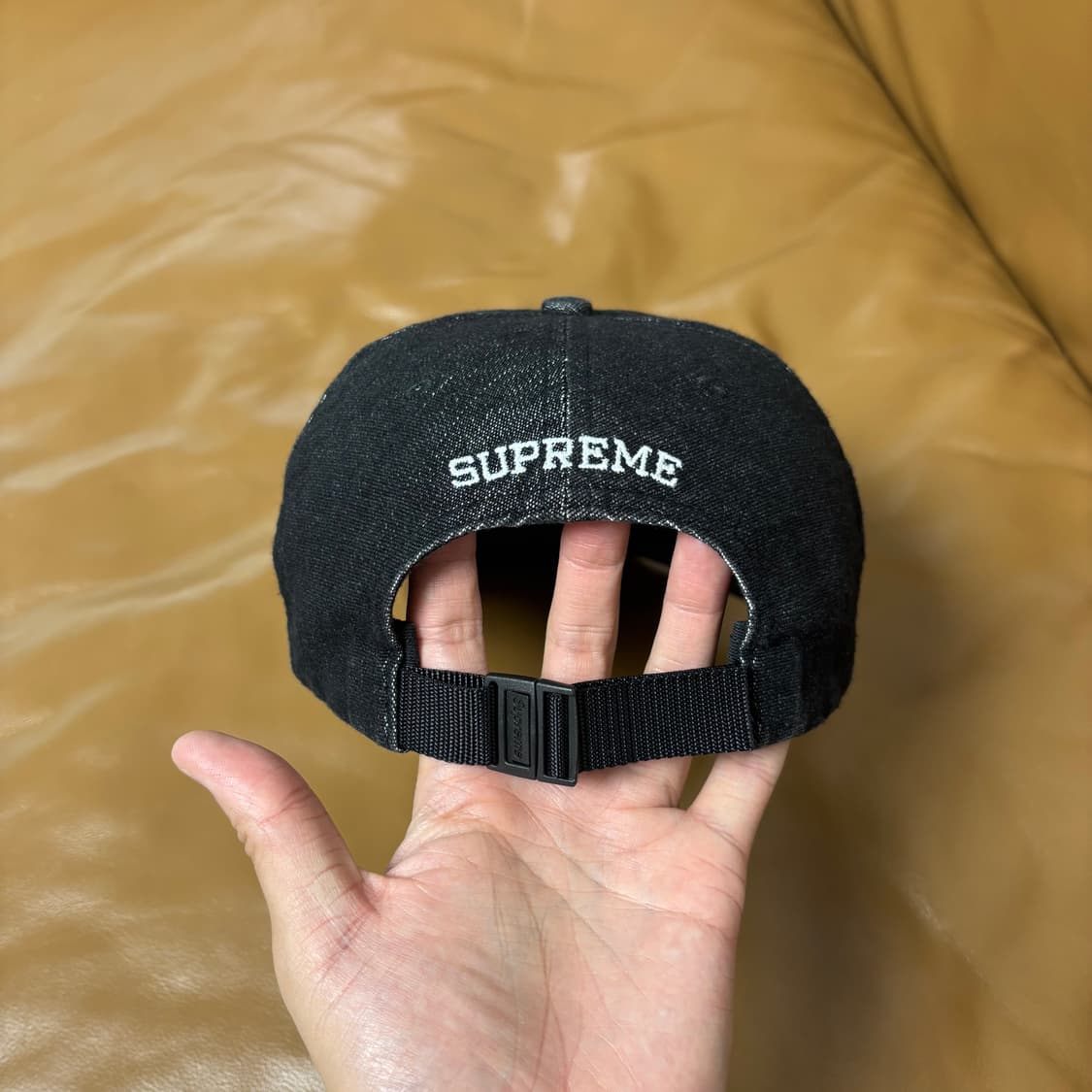 Supreme 슈프림 스몰로고 데님 블랙 6패널 볼캡 모자 (Black) 상품이미지7