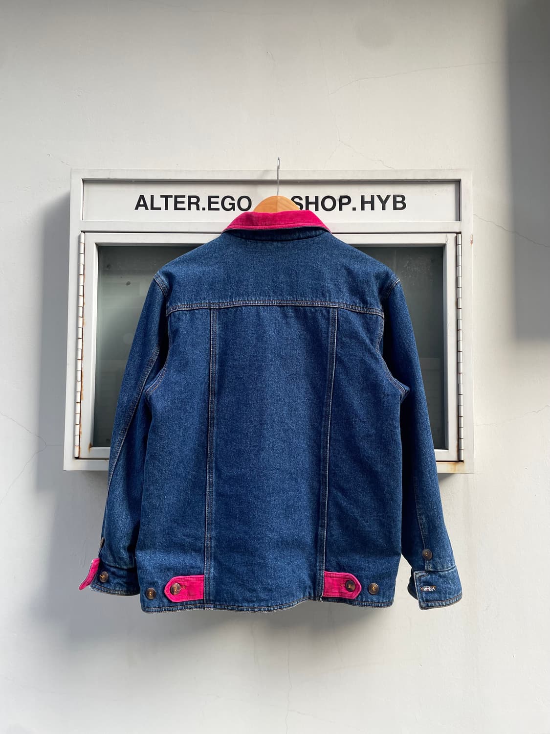 London Fog denim jacket with pink detail 상품이미지6