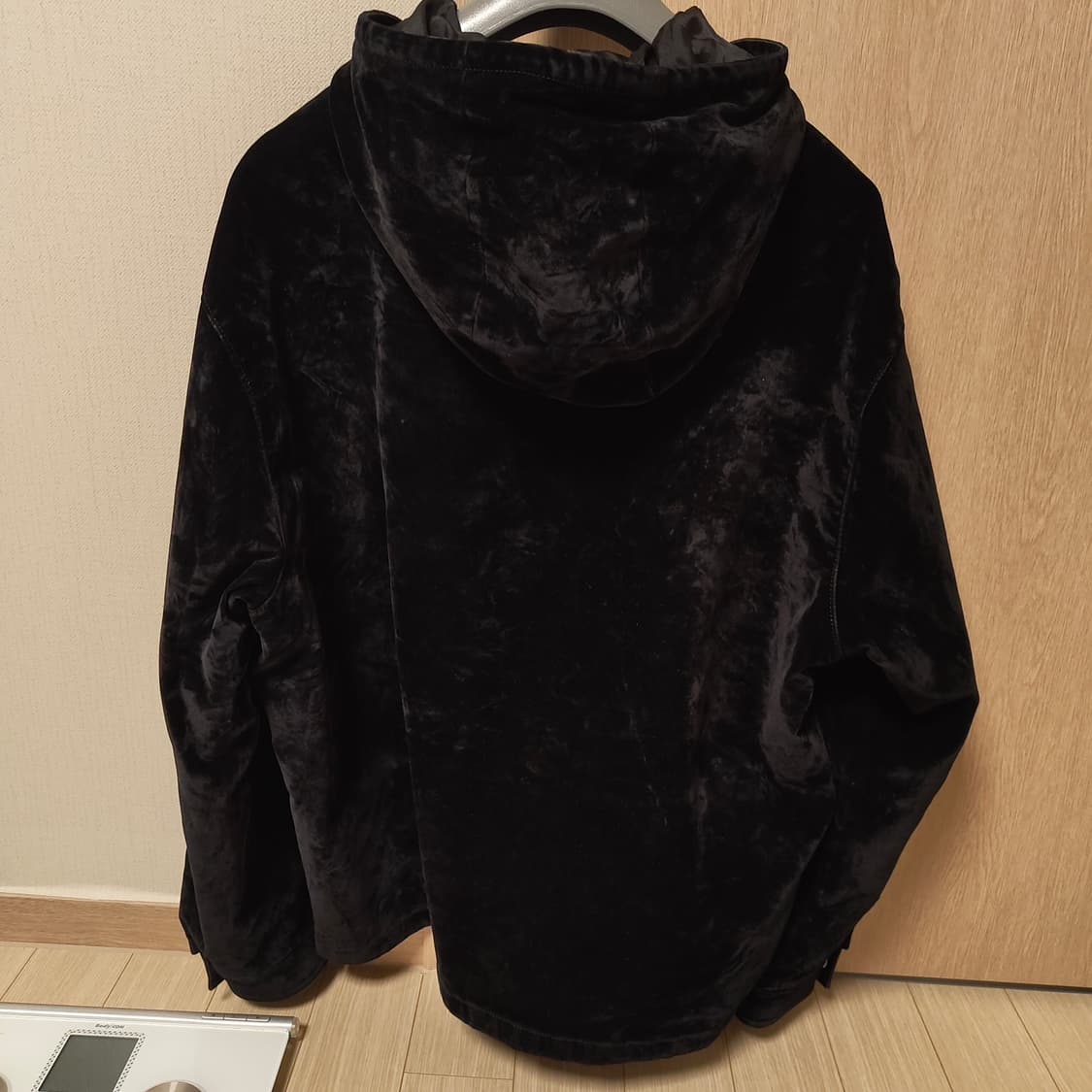 프라다 벨벳 후드 자켓 XXL 블랙 상품이미지2