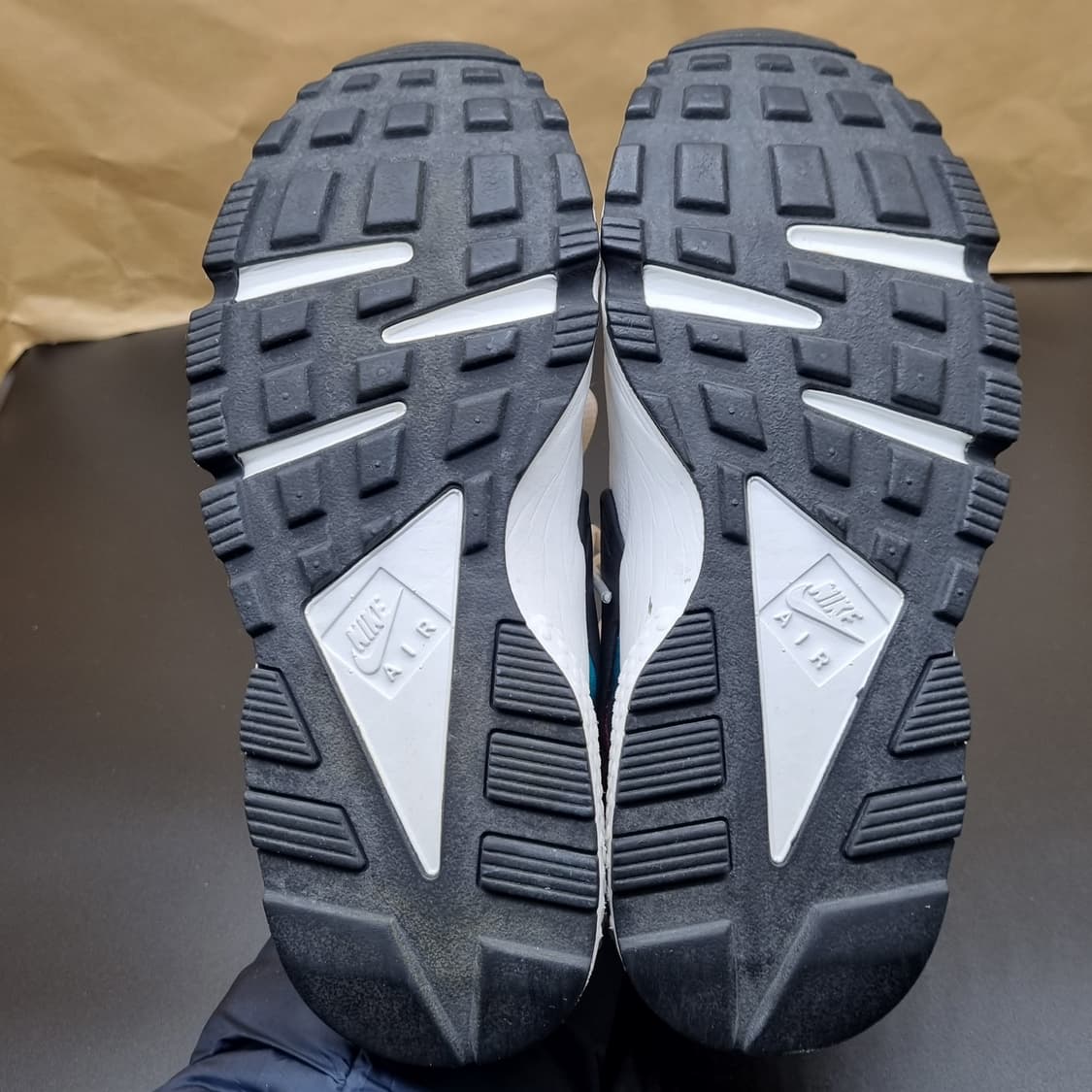 나이키 에어 허라취 런 운동화 실사이즈230 상품이미지3
