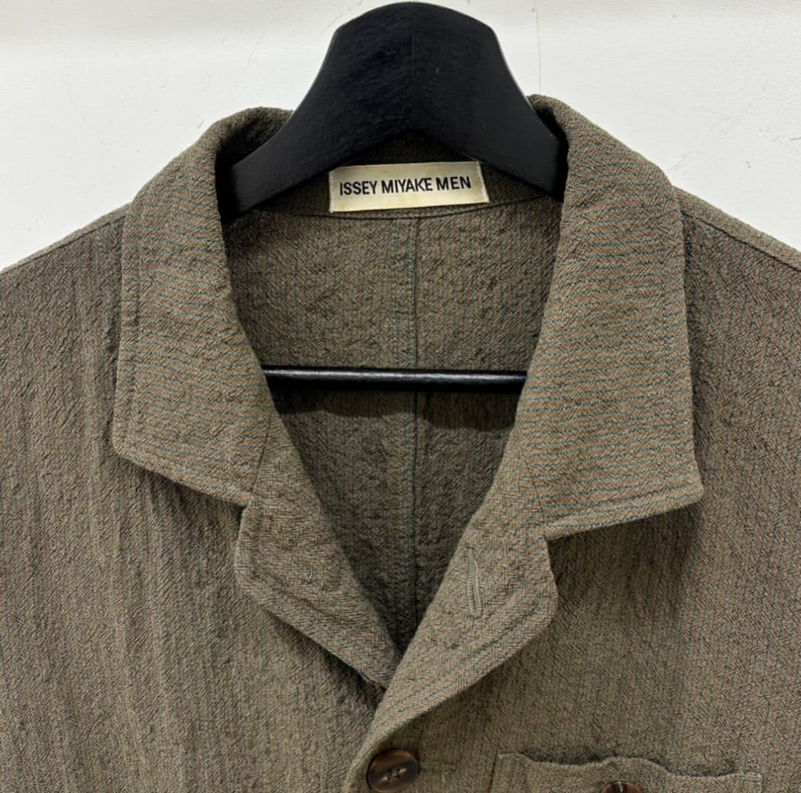 이세이미야케 맨 3버튼 그린 스트라이프 자켓 상품이미지2