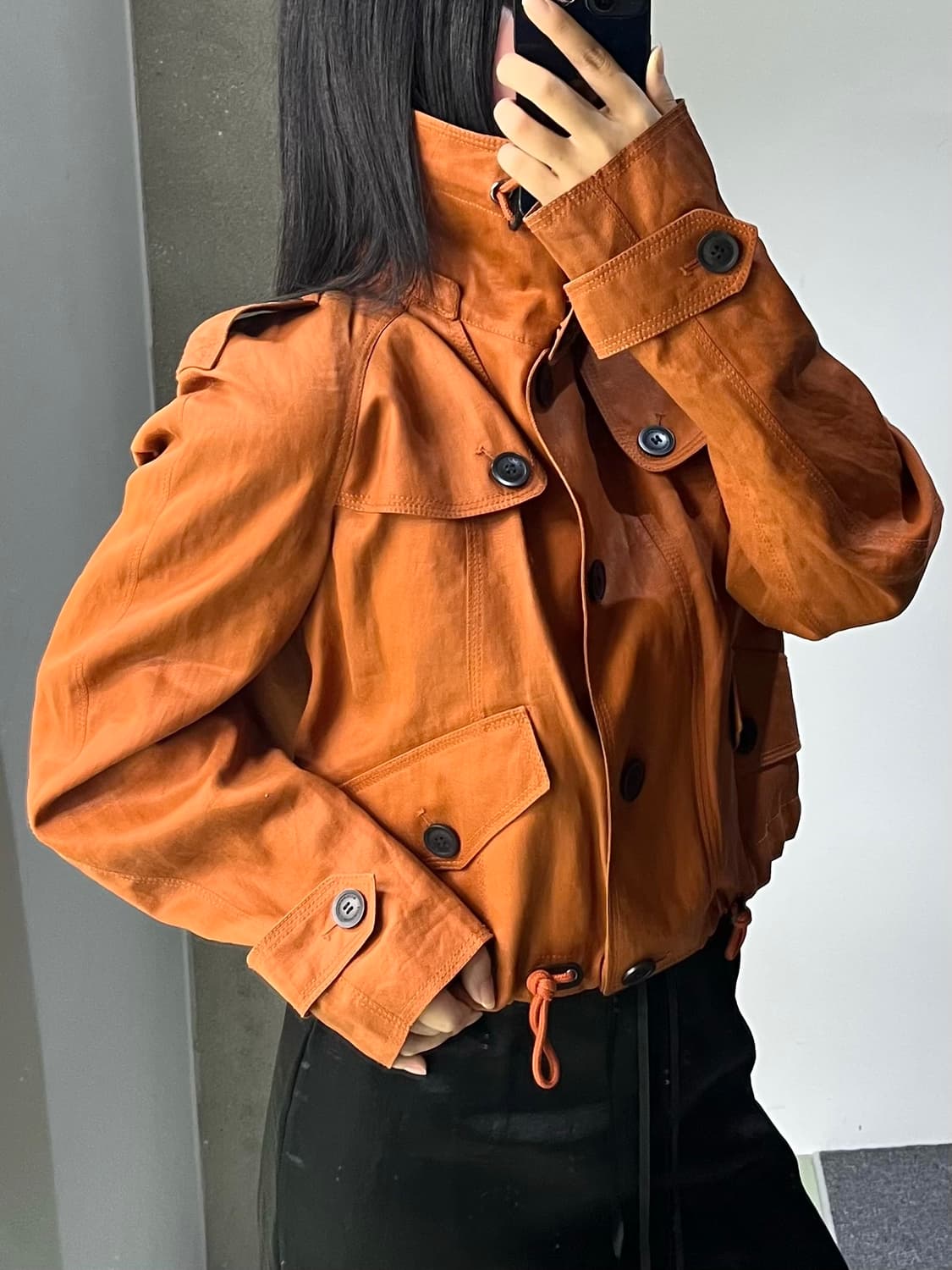 버버리 러스트 오렌지 숏 트렌치 자켓 상품이미지3