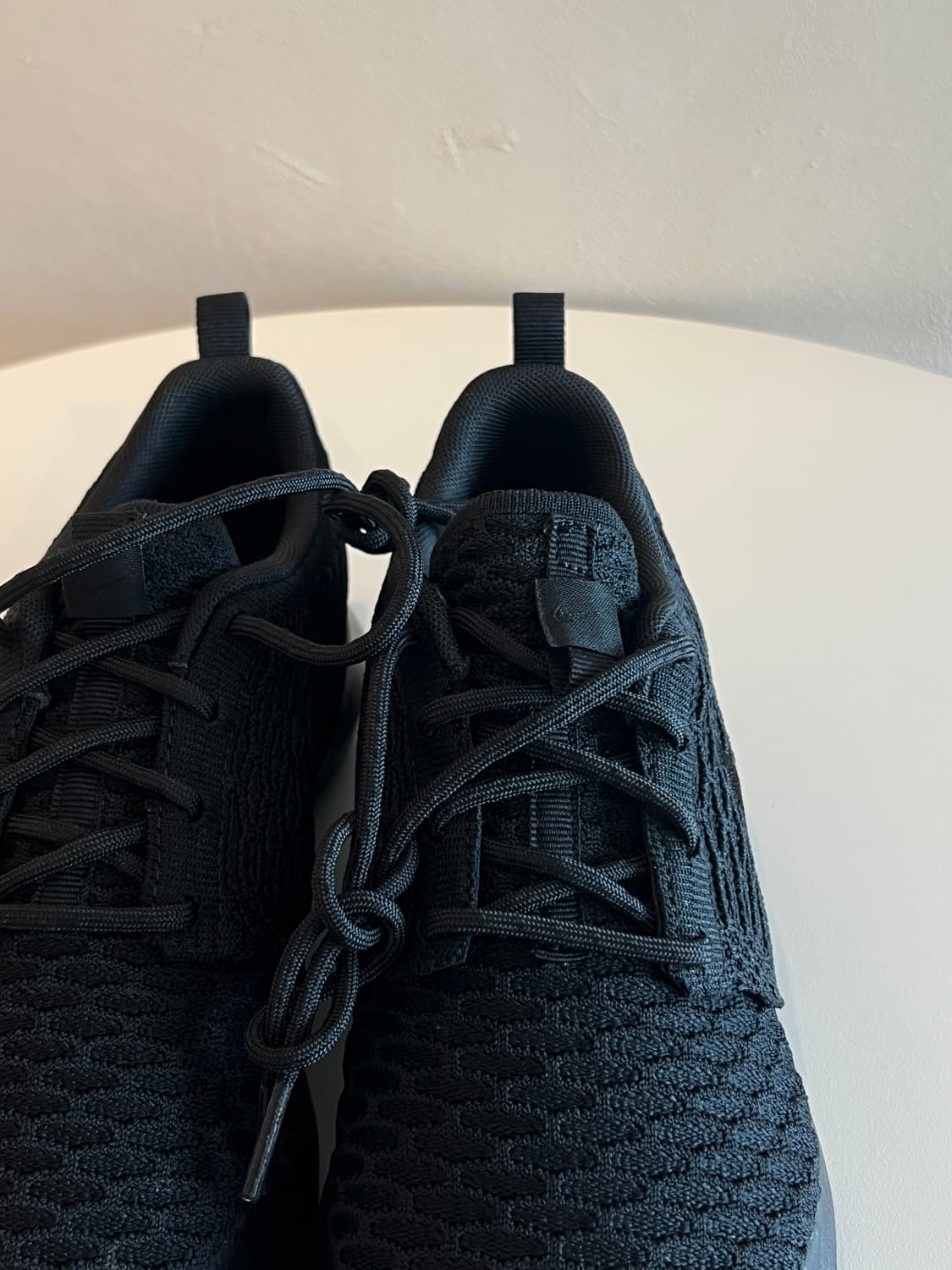 (240) 나이키 러닝화 로쉐런 NM 플라이니트 SE '트리플 블랙' 상품이미지3