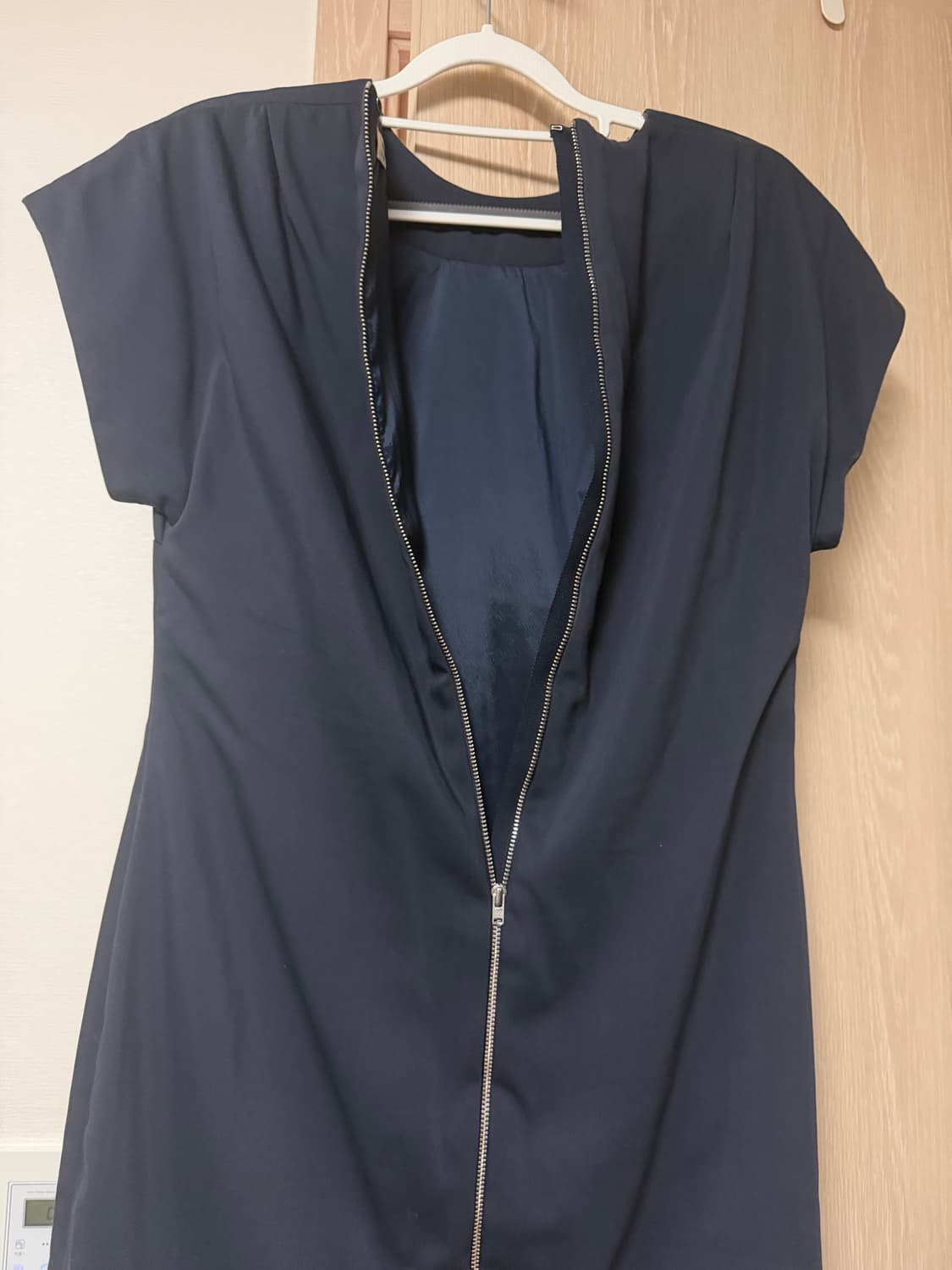 아크네 네이비원피스 상품이미지8