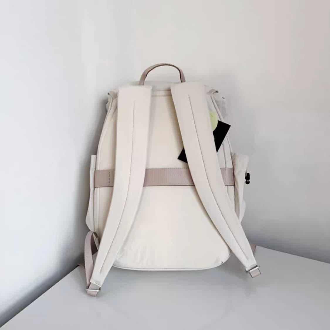 벨로이 bellroy cinch 백팩 아이보리 상품이미지2