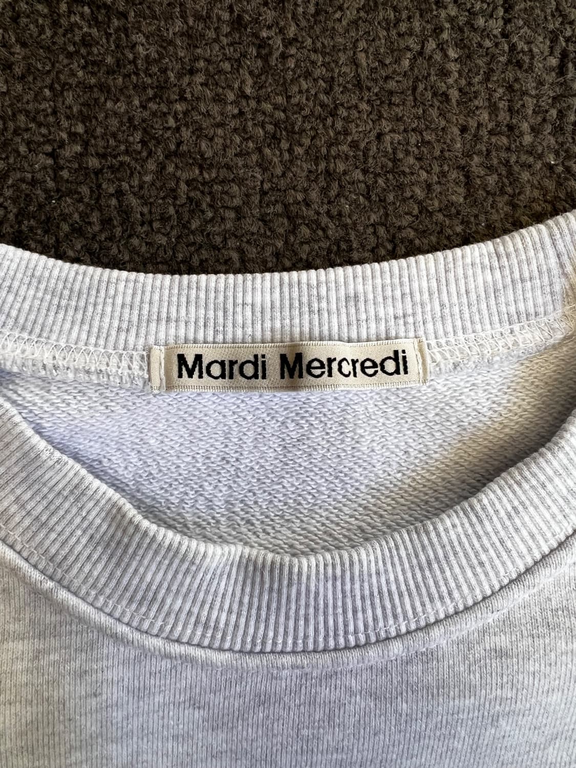 마르디 메크르디 로고 맨투맨 상품이미지5