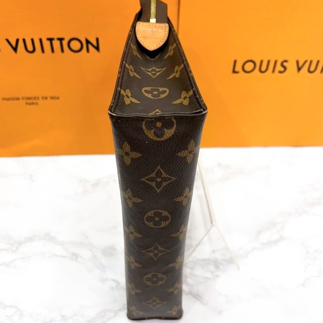 루이비통 포쉐트 토일렛 26 클러치 상품이미지5