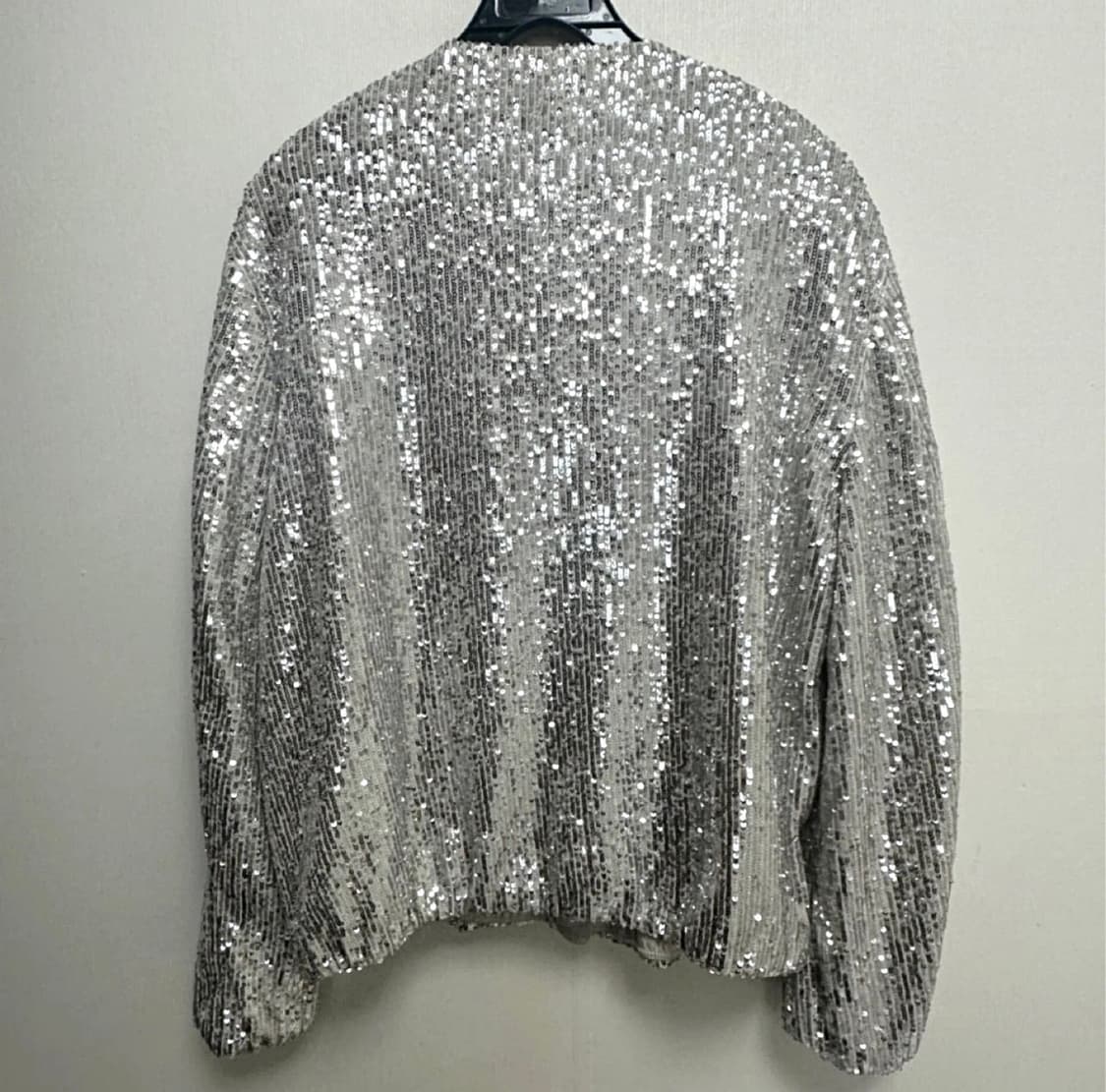 [새상품] ZARA 리미티드 실버 시퀸 집업자켓 상품이미지6