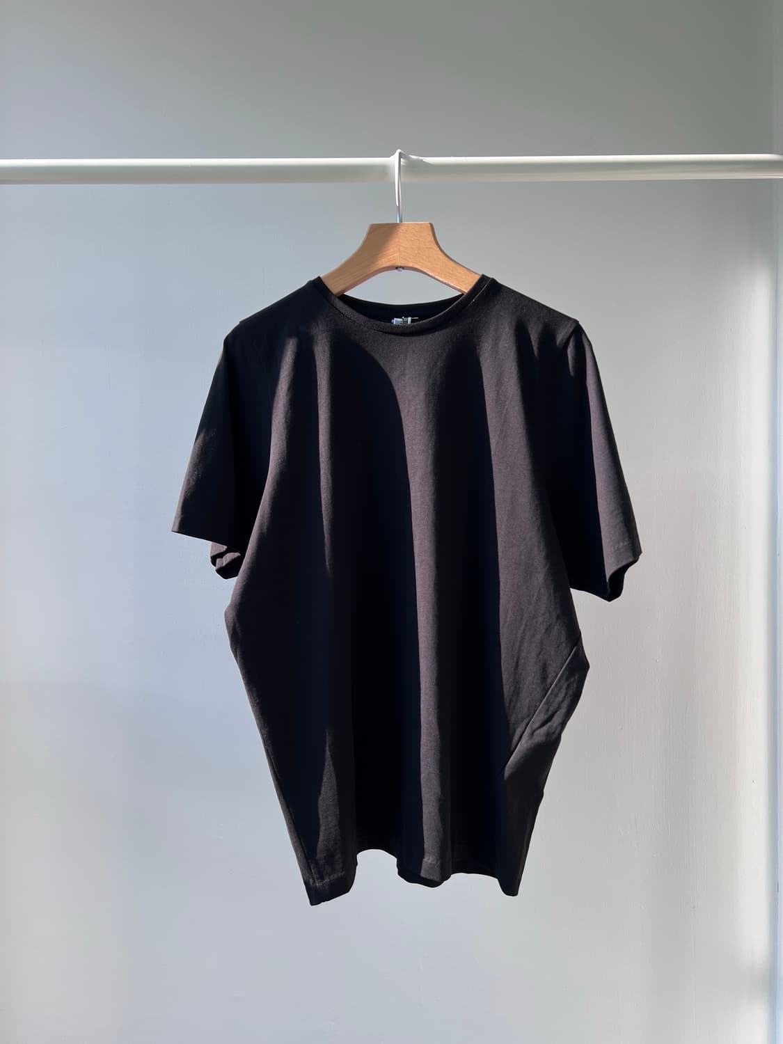 (새상품) toteme 토템 오버핏 반팔 티셔츠 상품이미지1