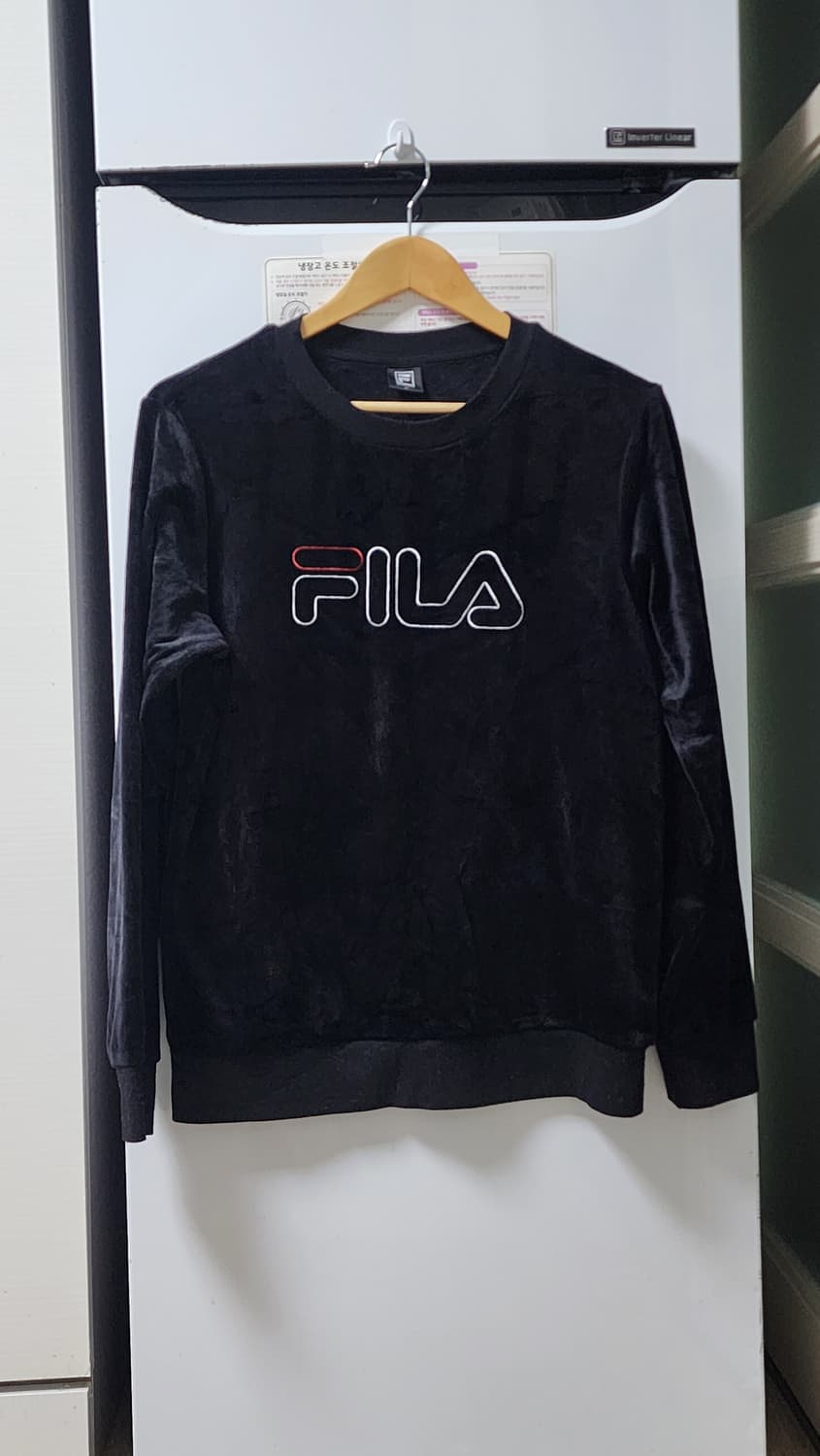 휠라 블랙 벨벳 맨투맨 95 상품이미지1