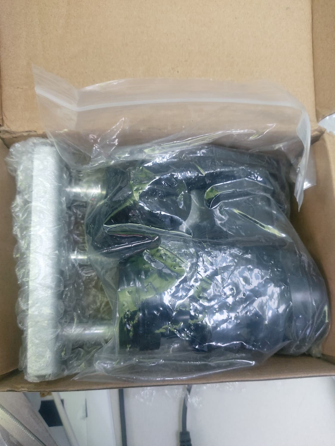 시계 뒷백 닫히는 공구 상품이미지1