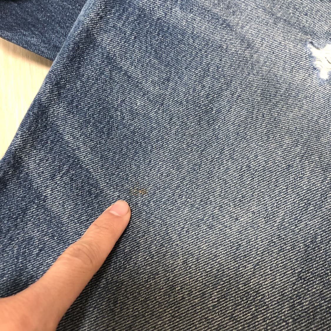 (34) 리바이스 501 150 주년 스트레이트핏 디스트로이드 연청데님 상품이미지4