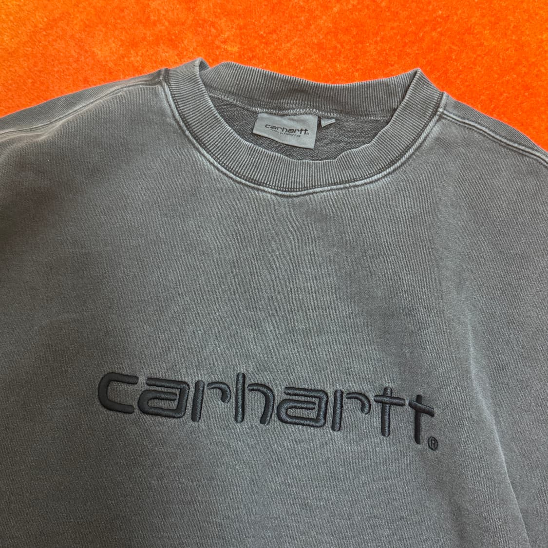 칼하트 WIP 더스티 스웨트 맨투맨  상품이미지2