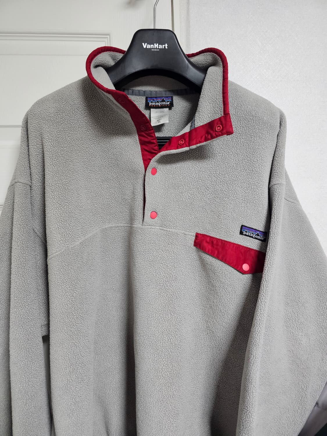파타고니아 신칠라 XL 그레이 레드 상품이미지1