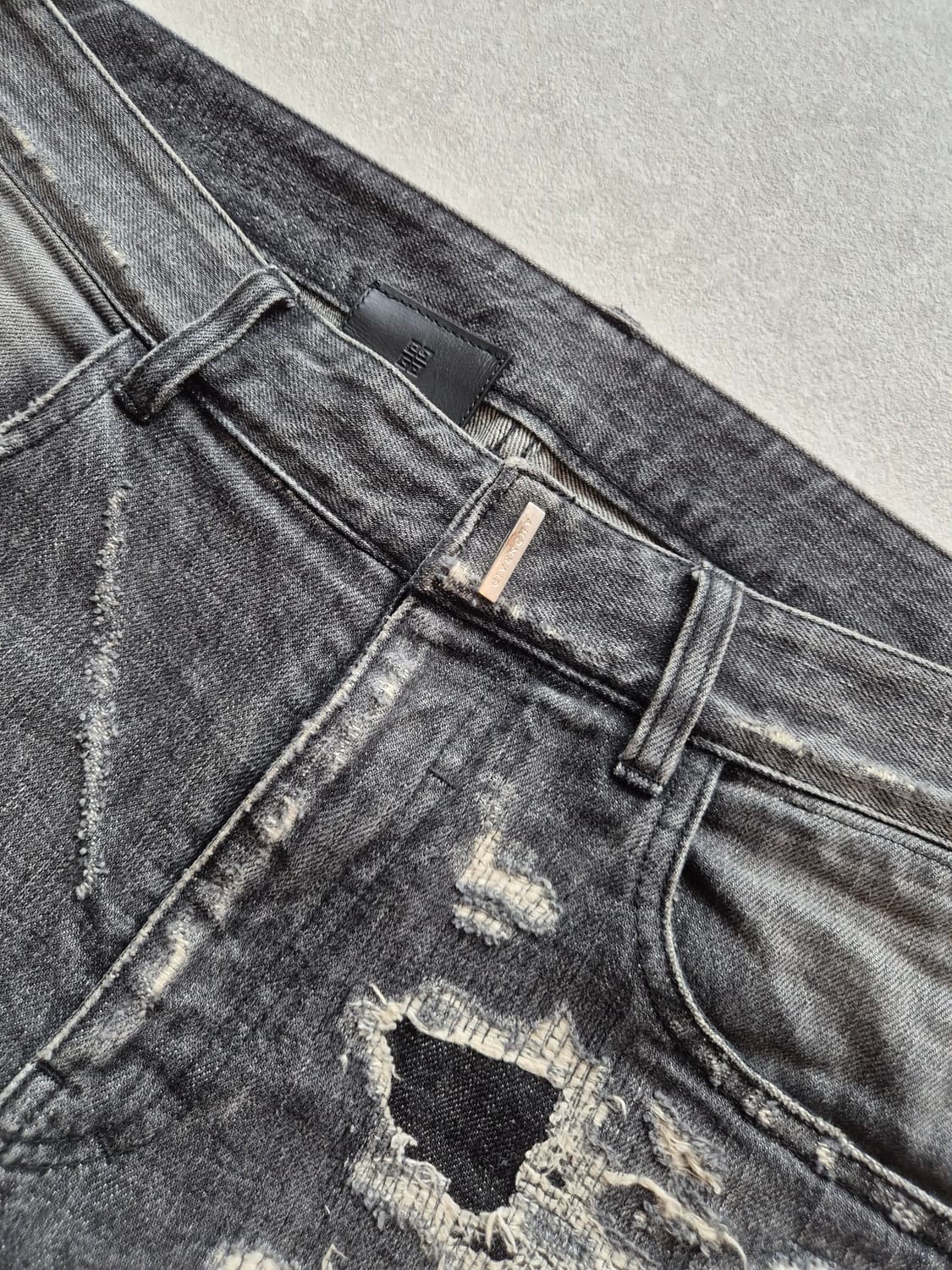 지방시 몰스킨 디스진 블랙 33사이즈 상품이미지2