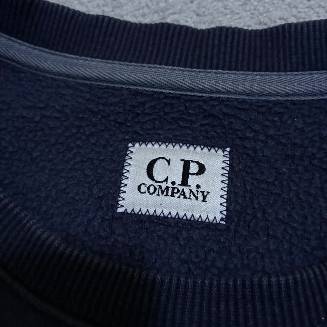 Cp컴퍼니 맨투맨 95-100 상품이미지3