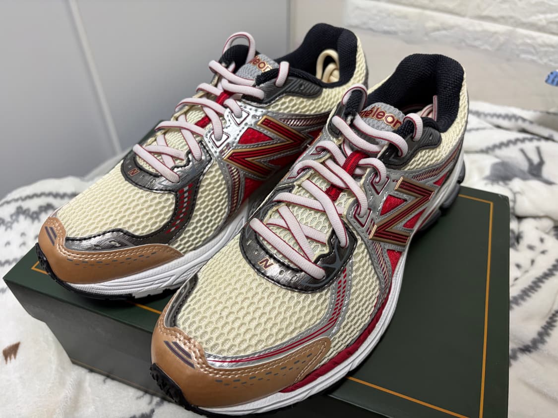 뉴발란스 에메레온도르 860 V2 상품이미지1