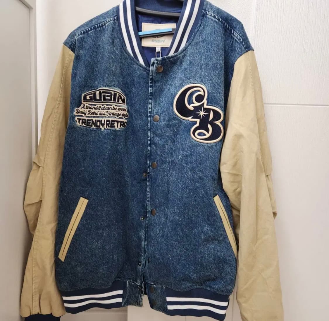 구빈 오버 패치 데님 바시티 자켓  베이지 상품이미지5