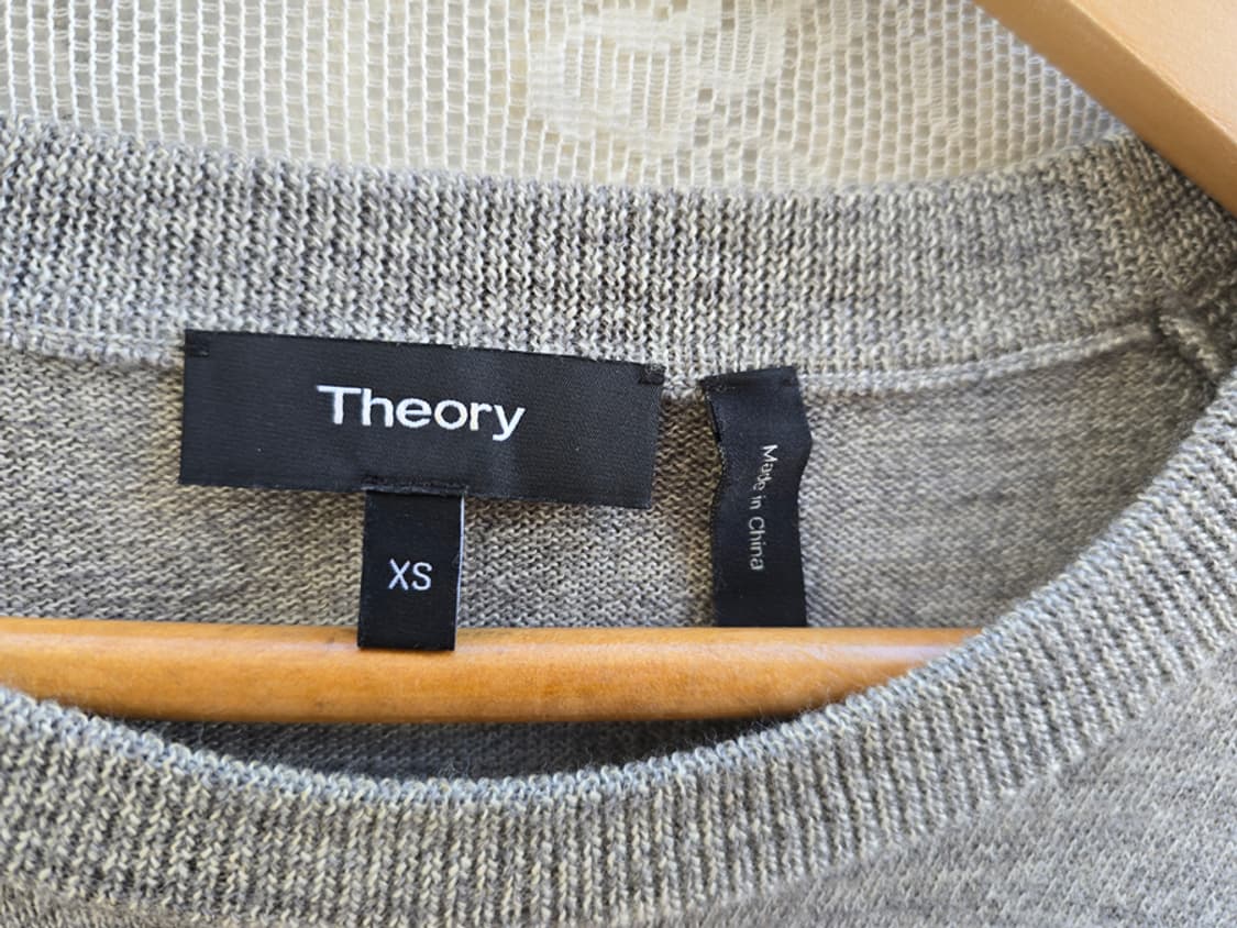 띠어리 매리노울 니트 상품이미지5