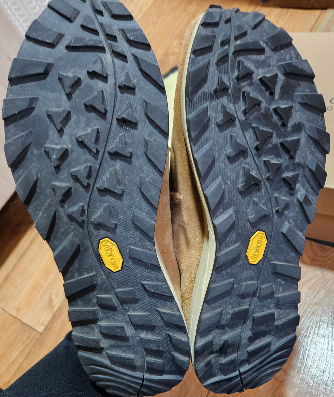 클락스 왈라비 에덴 eden uk 9.5h 상품이미지3