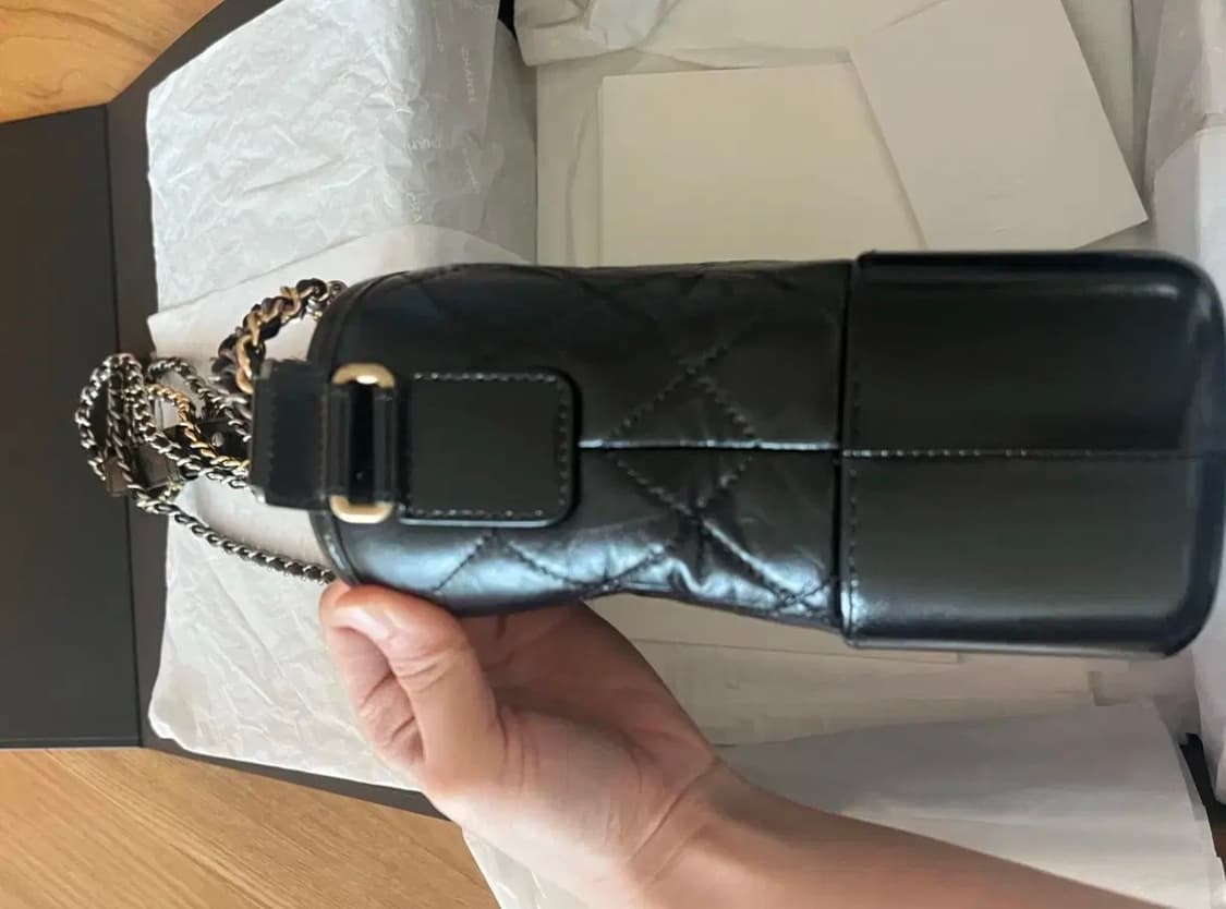 샤넬 가브리엘 호보백 뉴미듐 블랙 상품이미지4