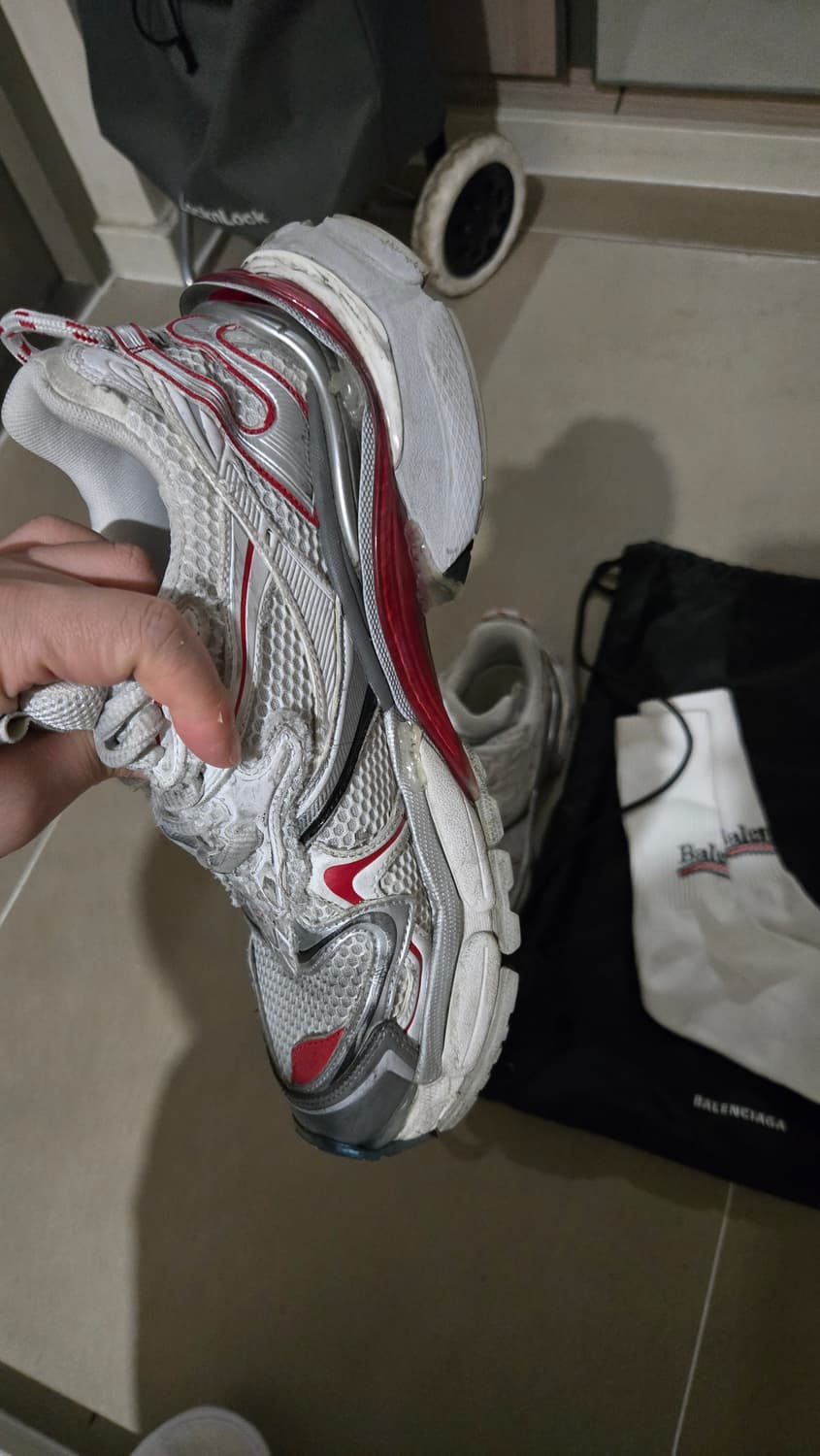 발렌시아가 스니커즈 상품이미지4