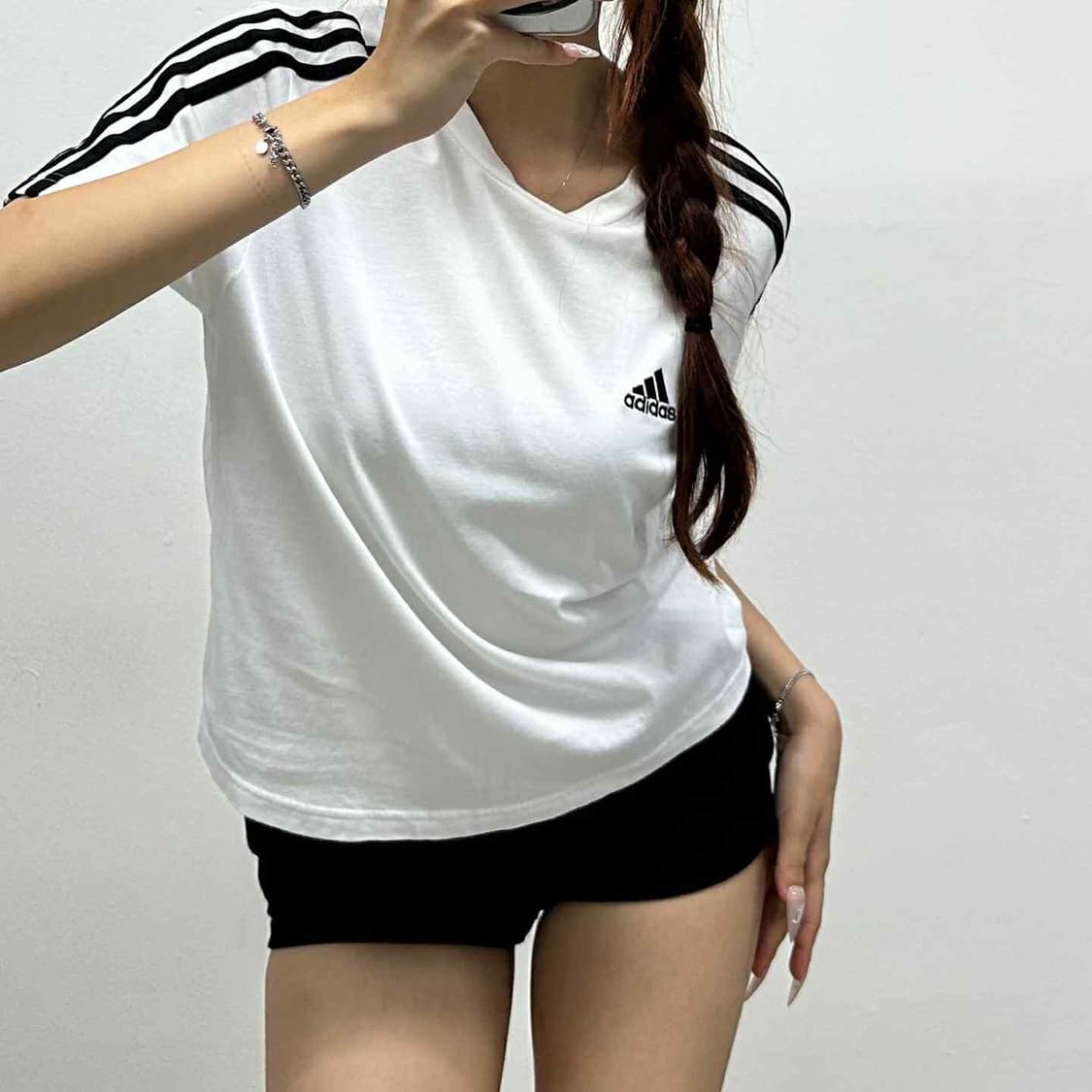 아디다스 화이트 크롭 걸즈 반팔 티셔츠 상품이미지2