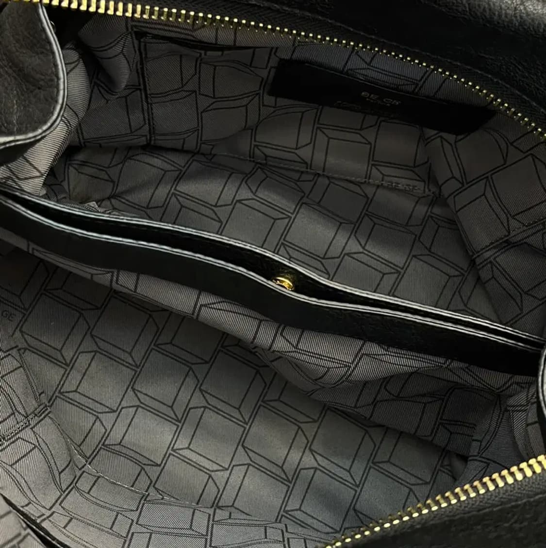 비이지이 염소가죽 숄더백 상품이미지5