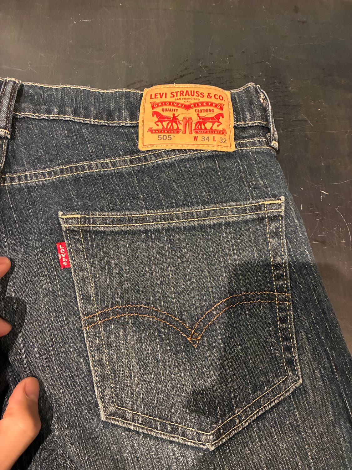 34) 리바이스 505 스트레이트 워싱 데님 상품이미지3