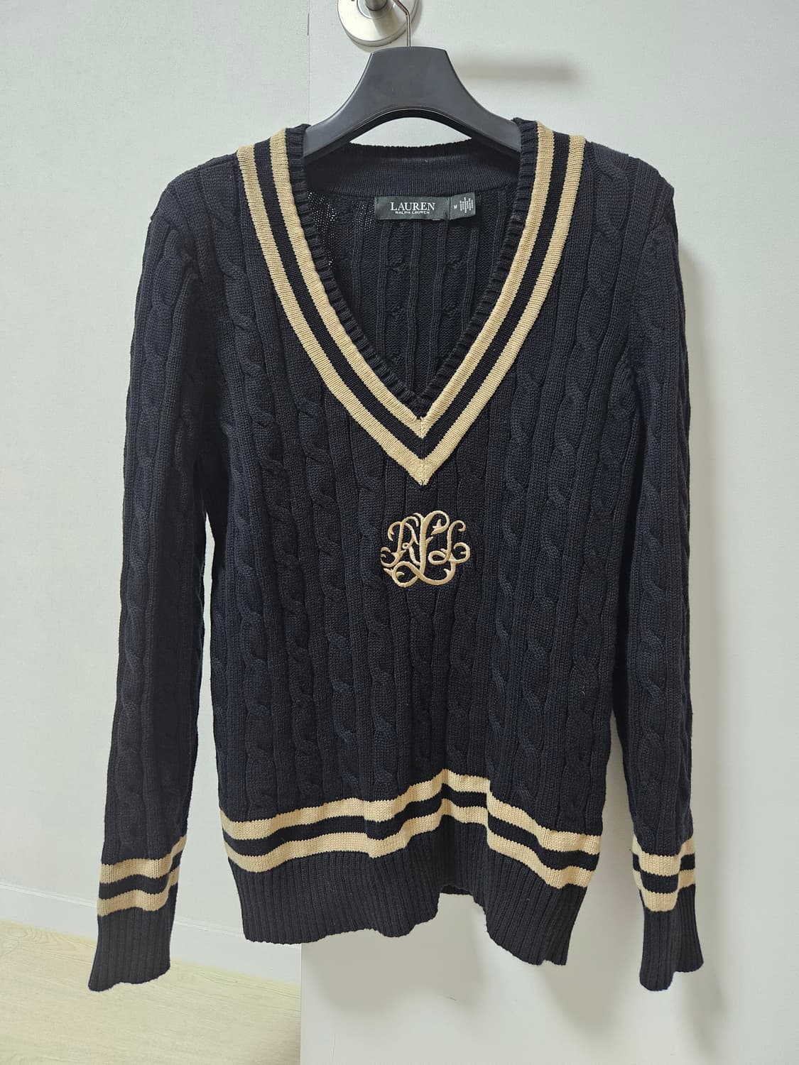 폴로 랄프로렌 케이블 브이넥 금장자수 니트 블랙라벨 m 상품이미지6
