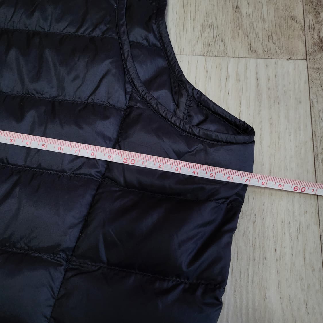 유니클로 구스다운 초경량패딩조끼 100-105 거위털 상품이미지8