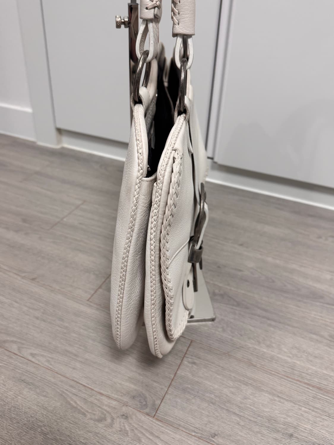 디올(Dior) 존 갈리아노 가우초백 오프화이트 상태A- 상품이미지6